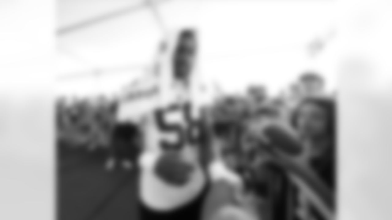 ILB Bobby Okereke (58)