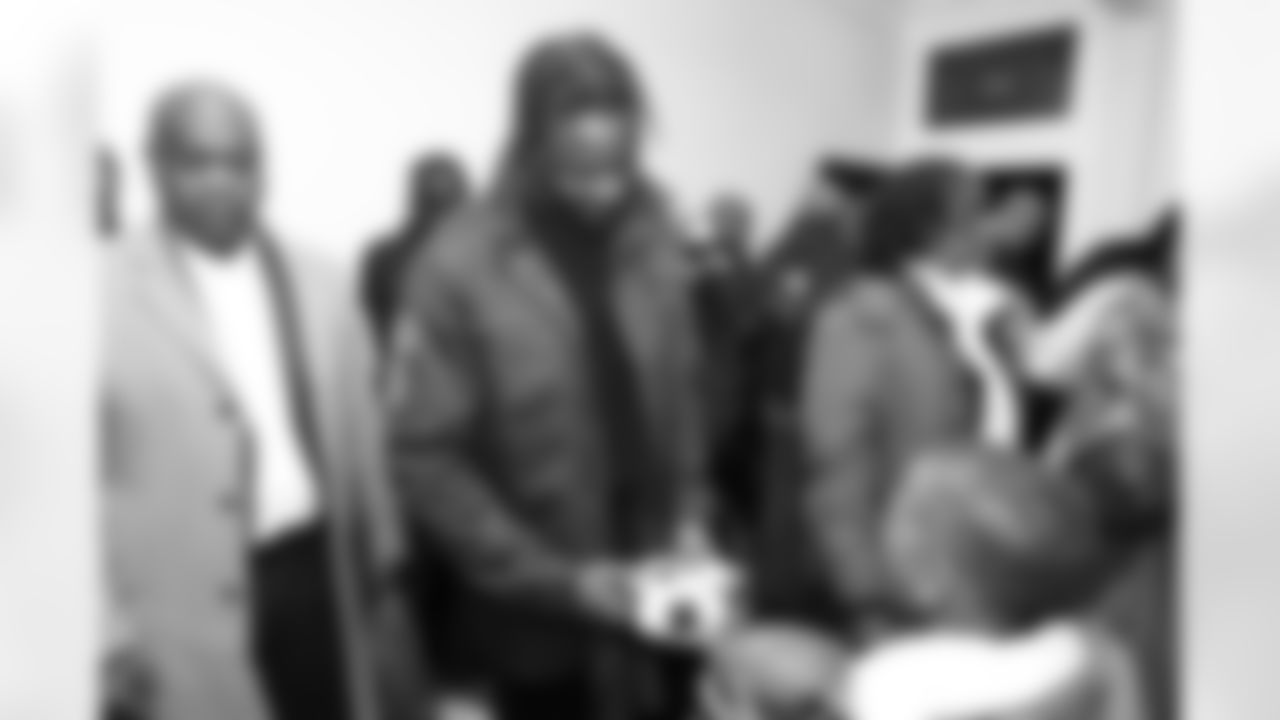 ILB Bobby Okereke (58)