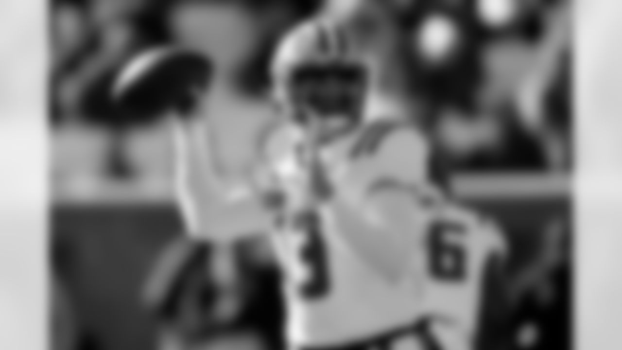 American Team quarterback Garrett Nussmeier (13), of LSU, throws a pass during the first half of the Senior Bowl NCAA college football game Saturday, Jan. 31, 2026, in Mobile, Ala. (AP Photo/Butch Dill)