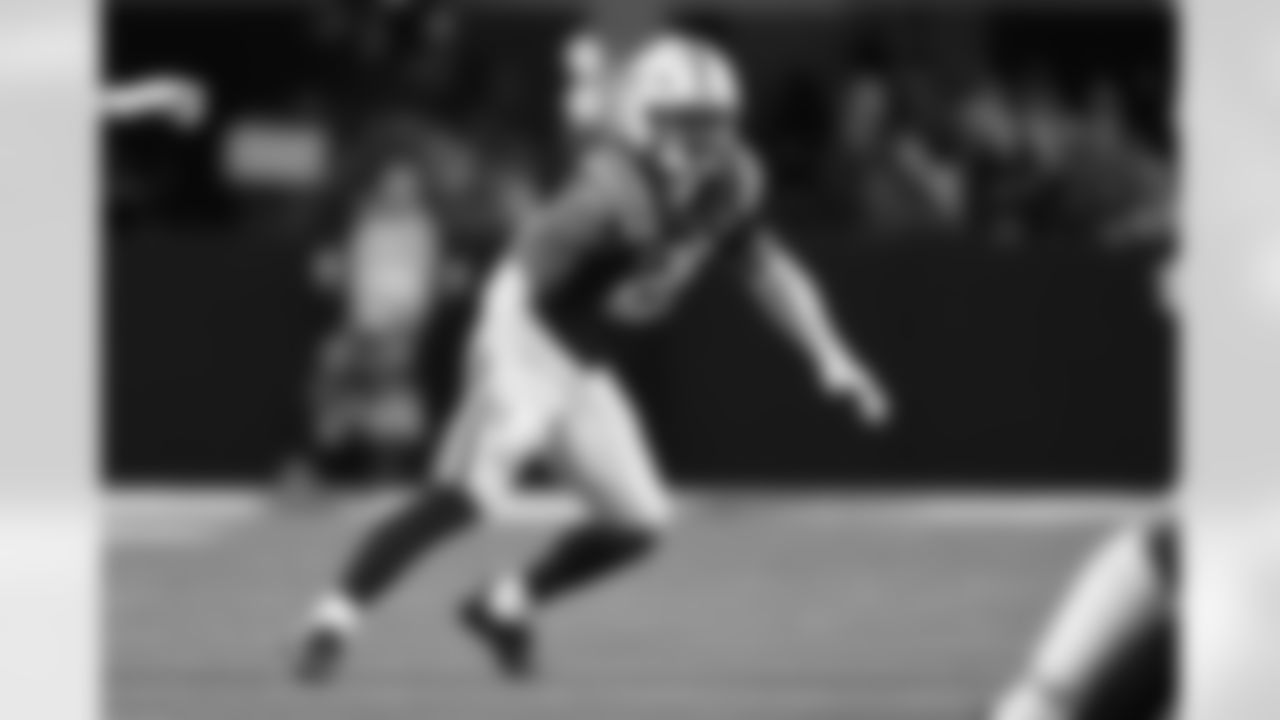 No. 39 Nick Cross, S