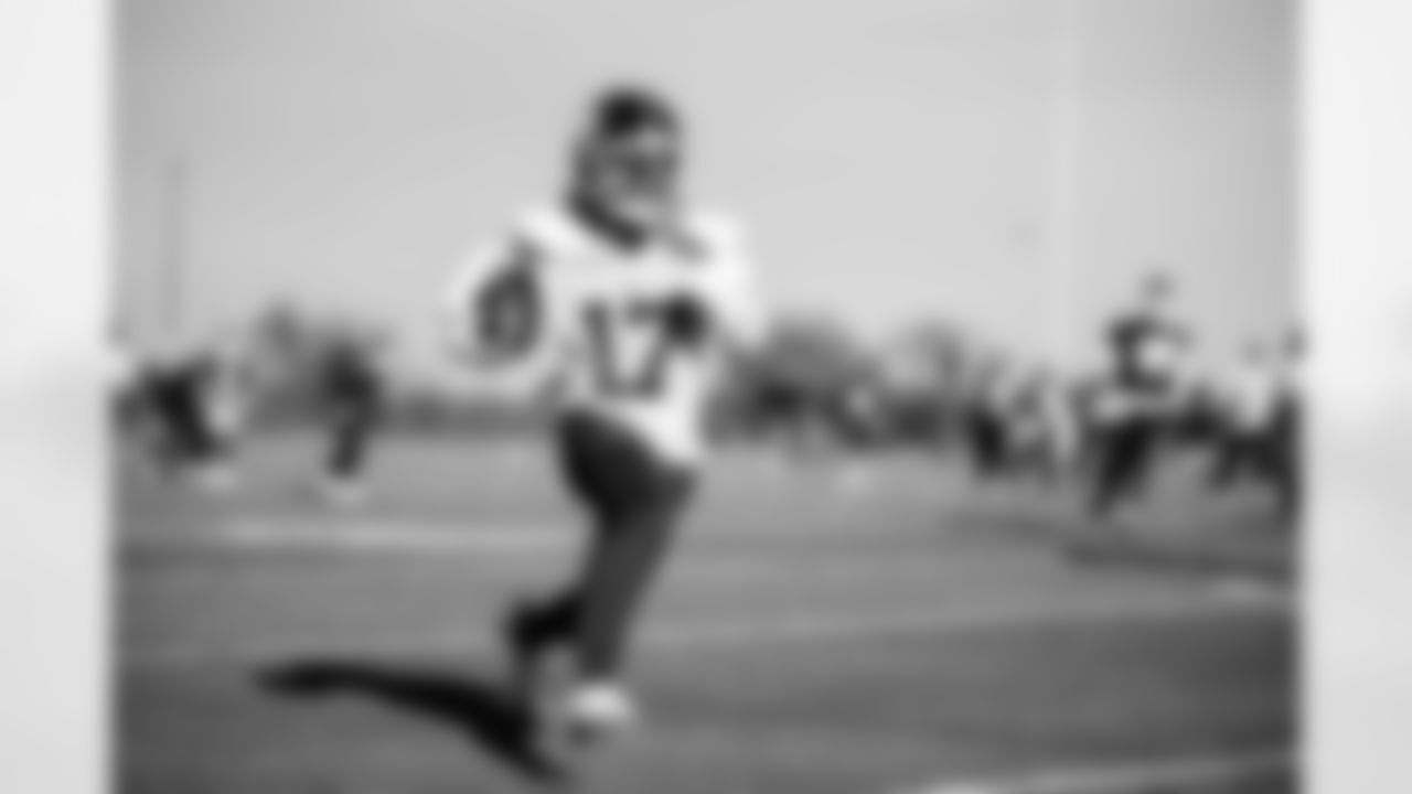 WR Wan'Dale Robinson (17)