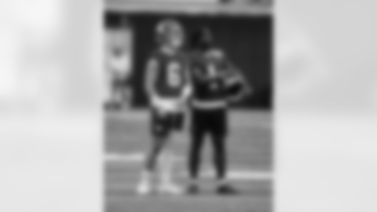 QB Jaxson Dart (6), WR Malik Nabers (1)
