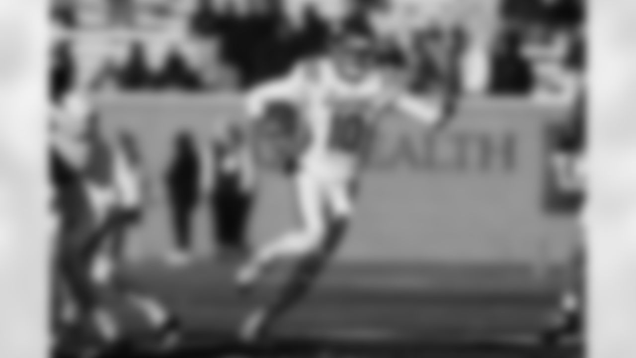 American Team quarterback Taylen Green (10), of Arkansas, carries the ball during the second half of the Senior Bowl NCAA college football game Saturday, Jan. 31, 2026, in Mobile, Ala. (AP Photo/Butch Dill)