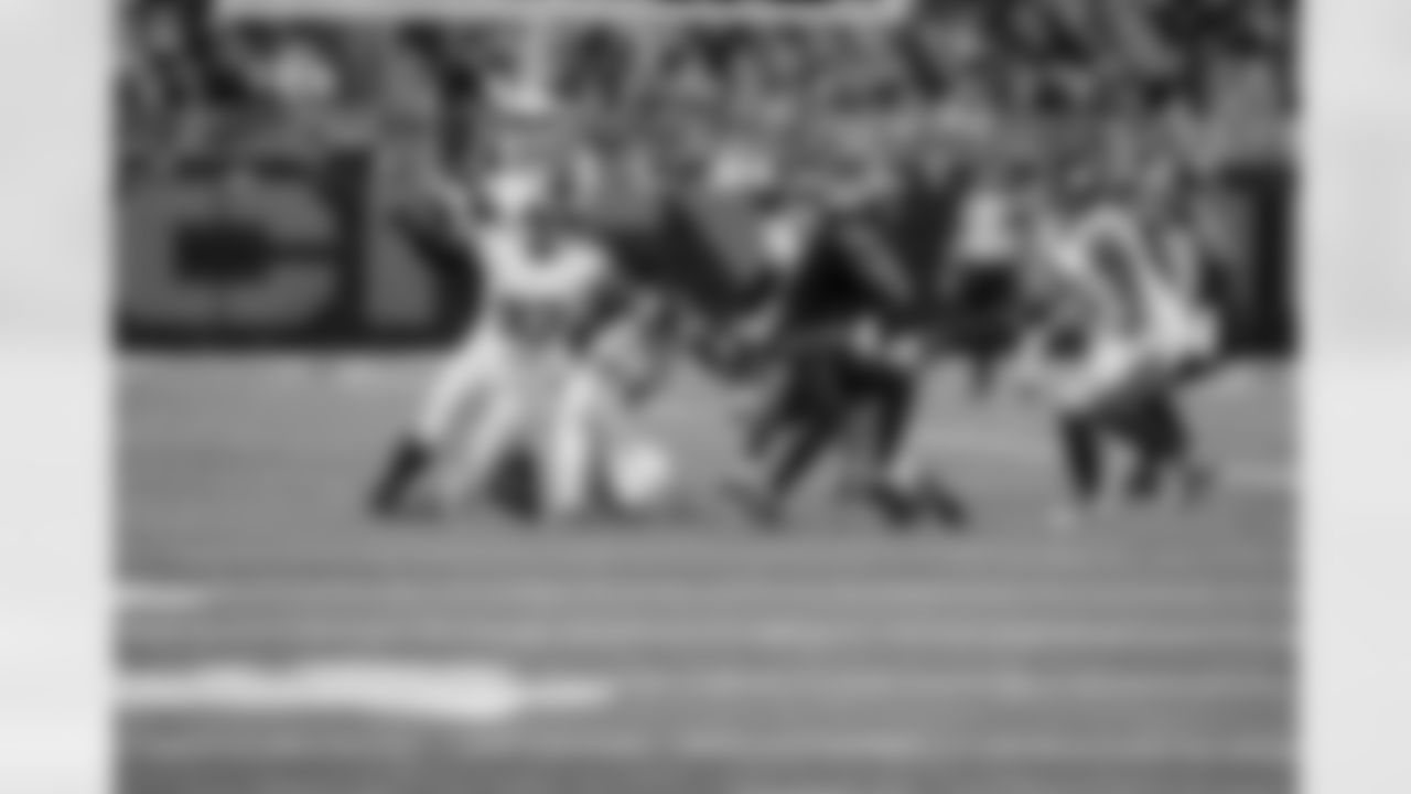 ILB Bobby Okereke (58)