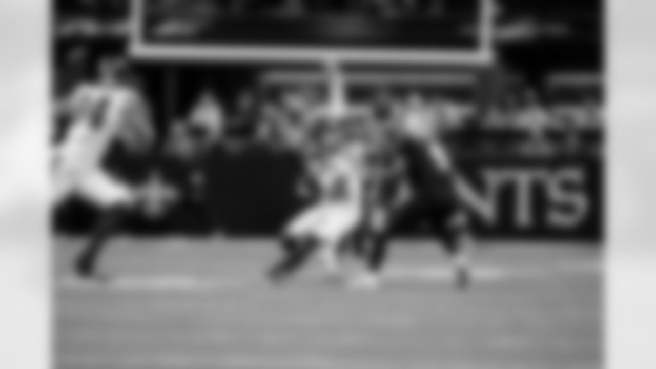 WR Darius Slayton (18) runs the ball during an NFL football game against the New Orleans Saints on Sunday, October 5, 2025 at Caesars Superdome in New Orleans. (BRENNAN ASPLEN/NEW YORK GIANTS)