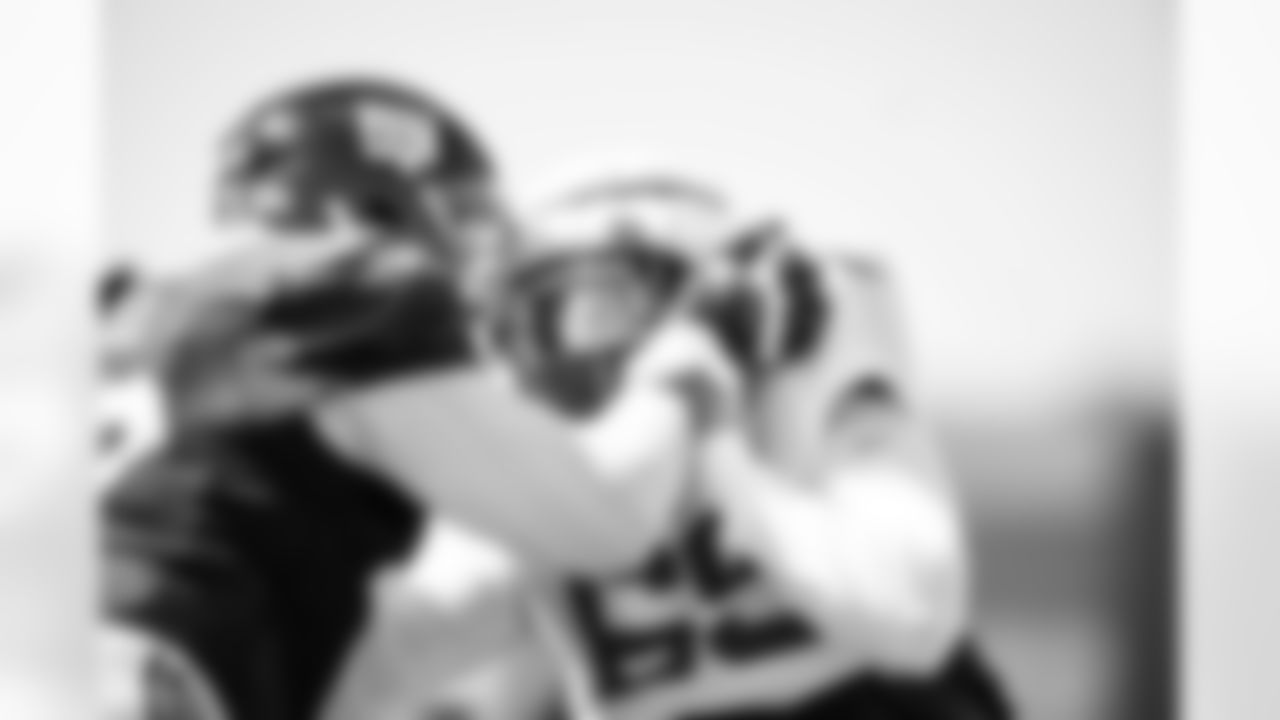 DT Cory Durden (69)