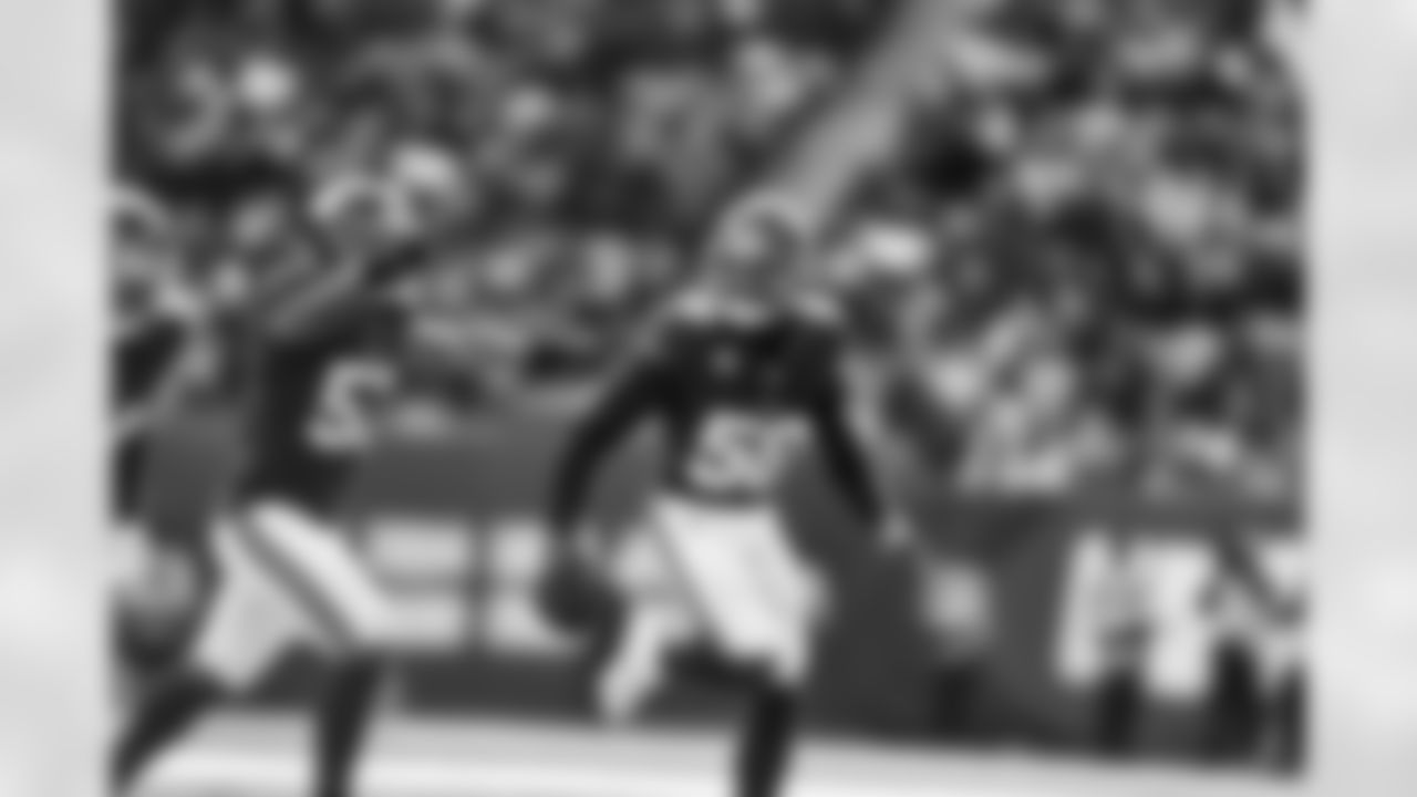 ILB Bobby Okereke (58)