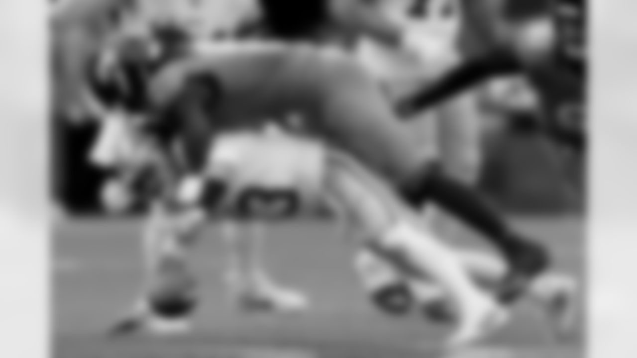 No. 7 Devin Lloyd, LB