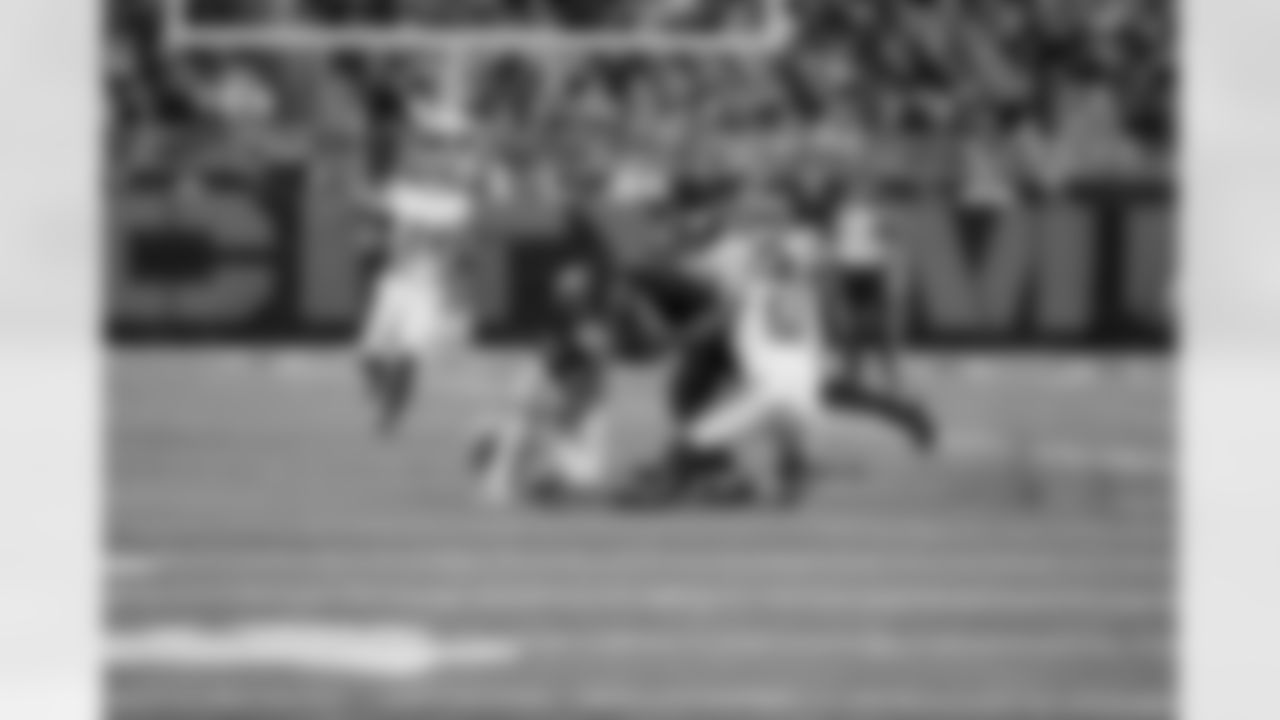 ILB Bobby Okereke (58), LB Swayze Bozeman (54)