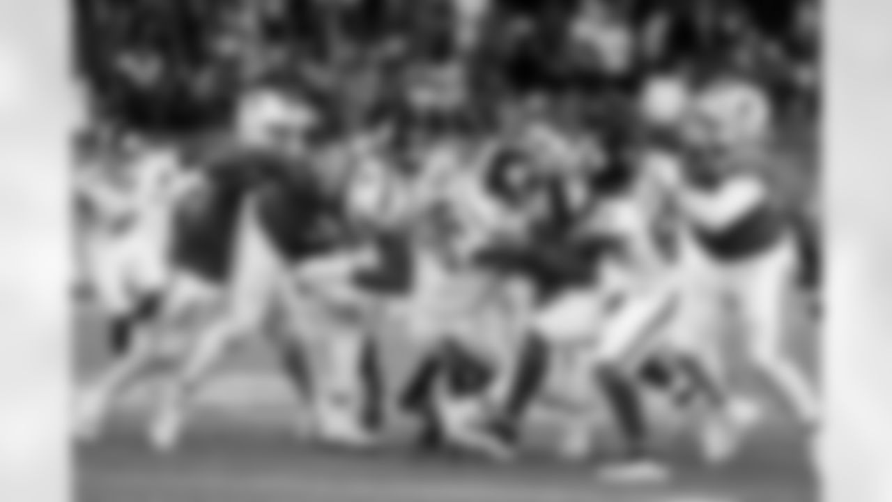 DT Roy Robertson-Harris (95)