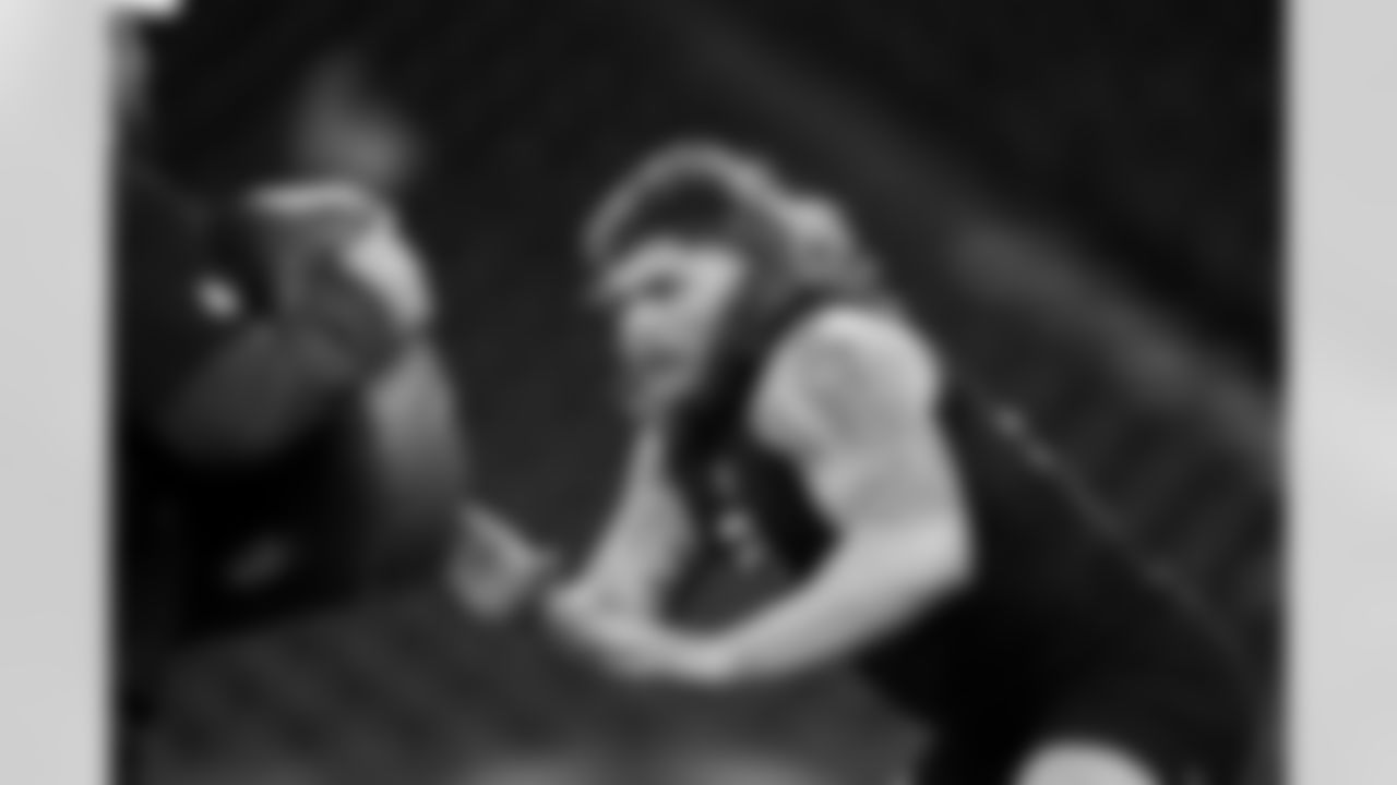 Iowa offensive lineman Gennings Dunker (20) participates in a drill during the 2026 NFL Scouting Combine on Sunday, March 1, 2026 in Indianapolis, Indiana. (Cooper Neill/NFL)