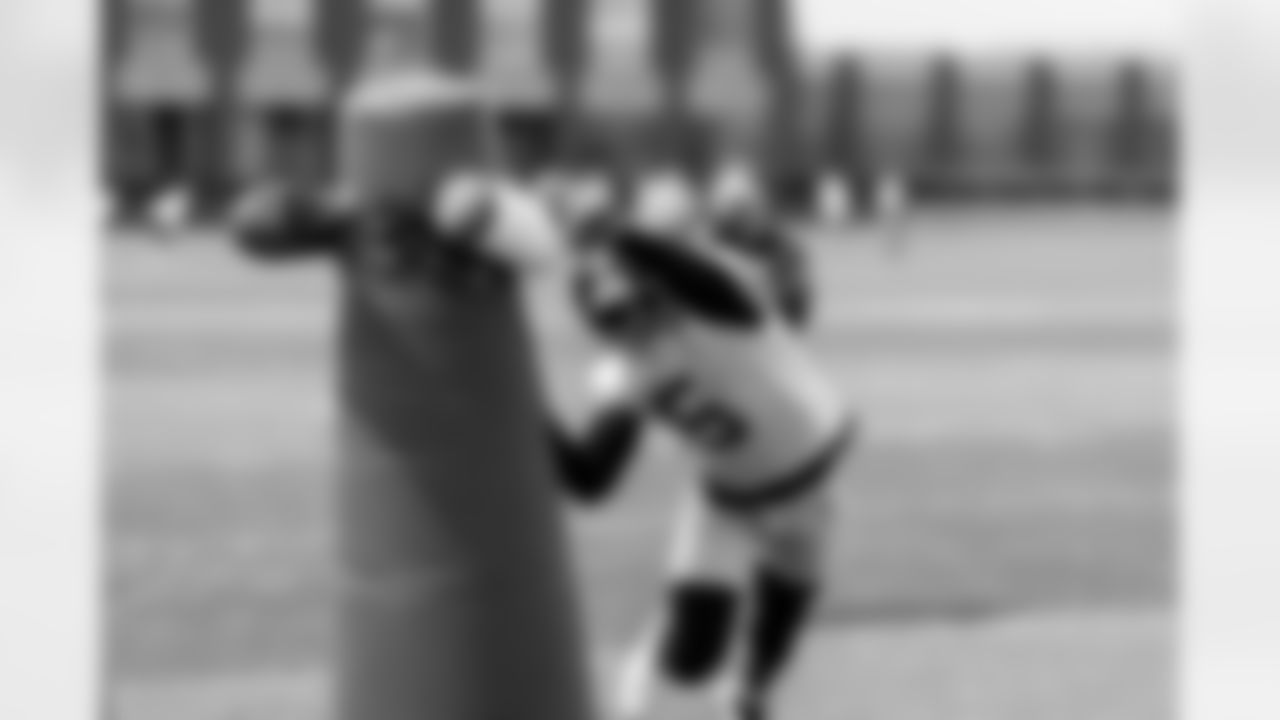 OLB Kayvon Thibodeaux (5)