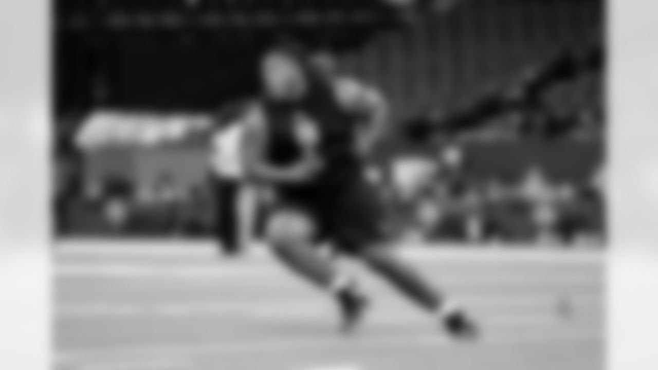 Alabama defensive lineman Tim Keenan III (18) participates in a drill during the 2026 NFL Scouting Combine on Thursday, February 26, 2026 in Indianapolis, Indiana. (Lauren Leigh Bacho/NFL)