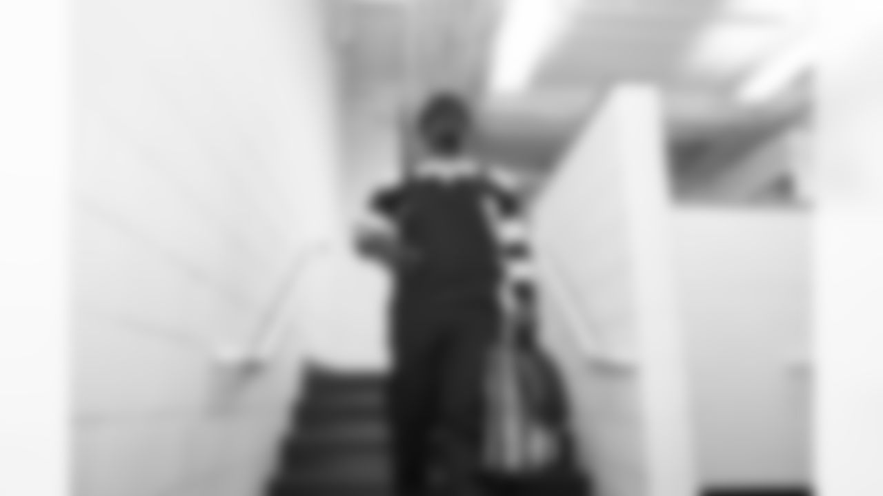 DL Rakeem Nuñez-Roches (93)