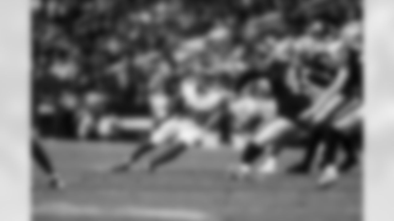 RB Devin Singletary (26)