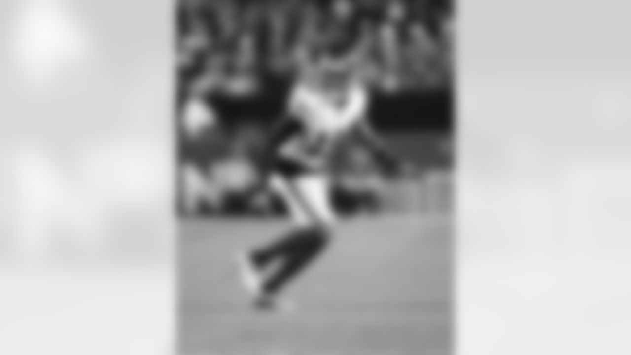 New York Giants safety Isaiah Simmons (19) during a week 16 NFL football game against the Philadelphia Eagles, Monday, December 25, 2023 in Philadelphia, Pennsylvania (Evan Pinkus / New York Giants)
