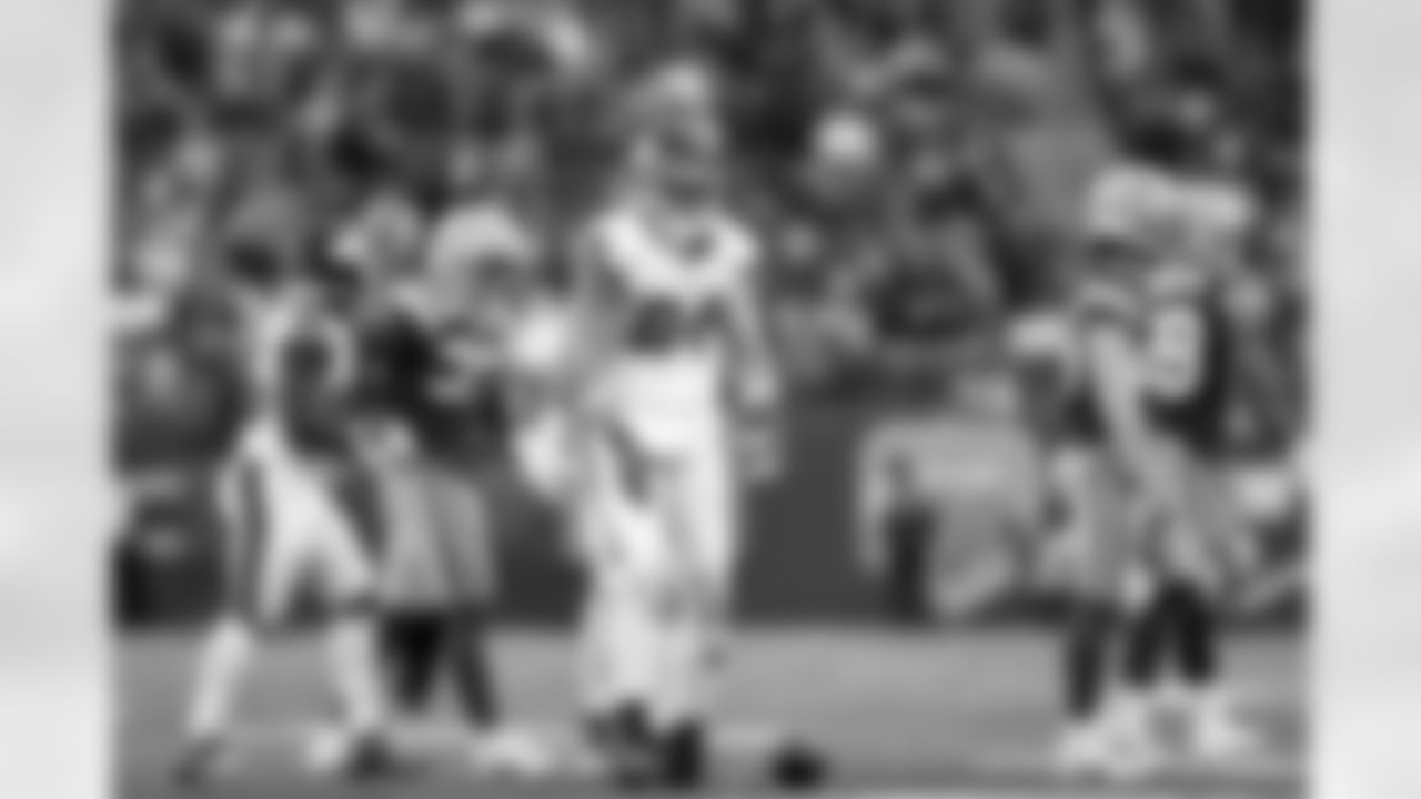 TE Theo Johnson (84)