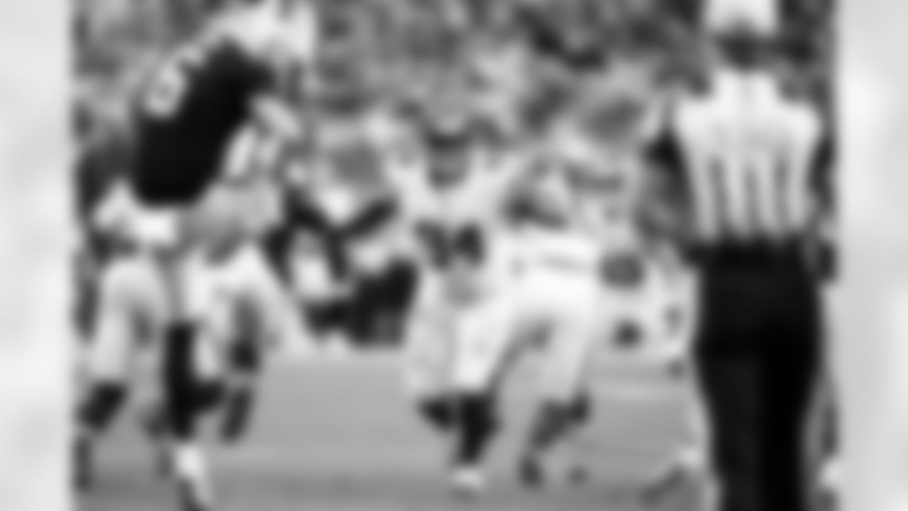 DT Elijah Chatman (94)