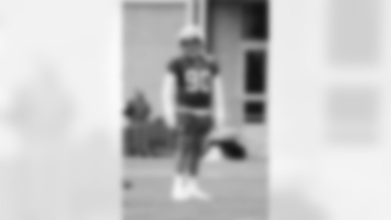 DL Elijah Garcia - Free Agent Signing from NYG Practice Squad (December 7)