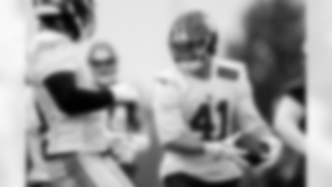 ILB Micah McFadden (41)