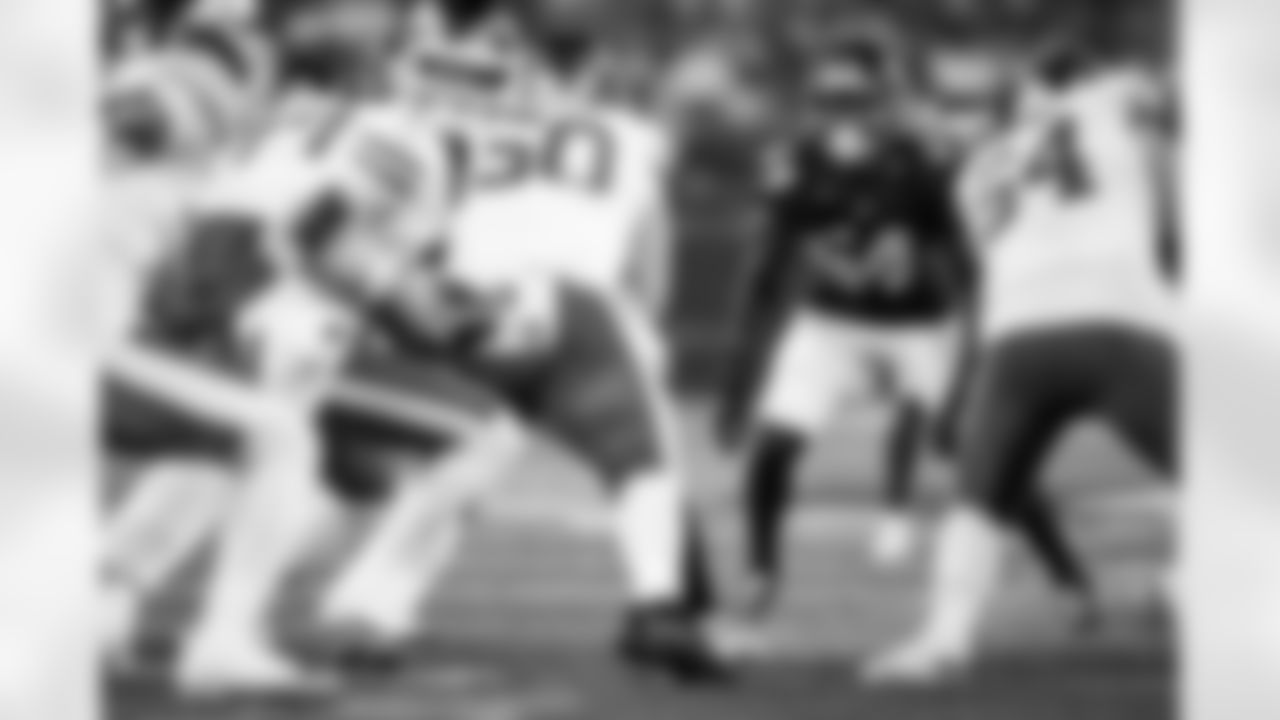 ILB Dyontae Johnson (54)