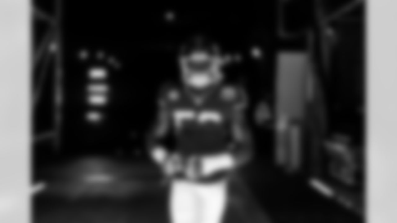 ILB Bobby Okereke (58)