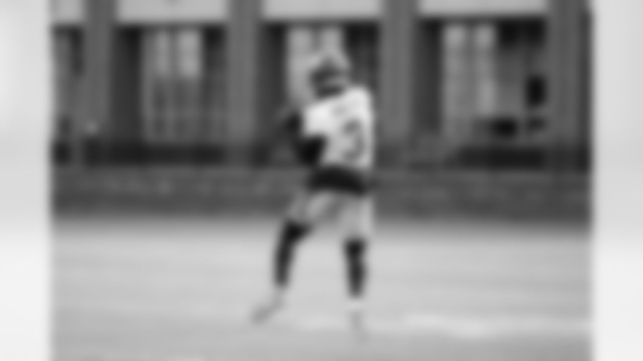 WR Sterling Shepard (3)
