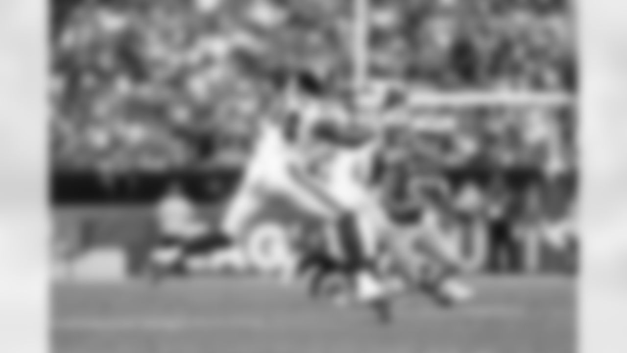 TE Theo Johnson (84)