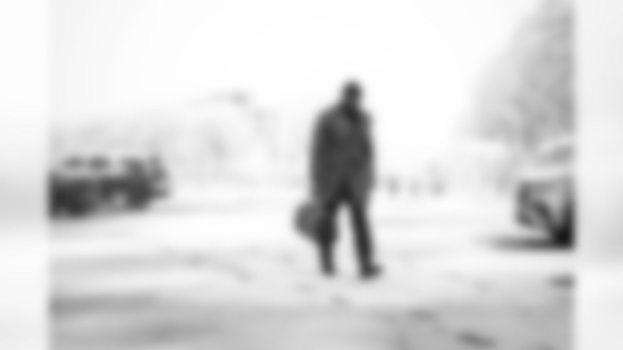 OT Andrew Thomas (78)