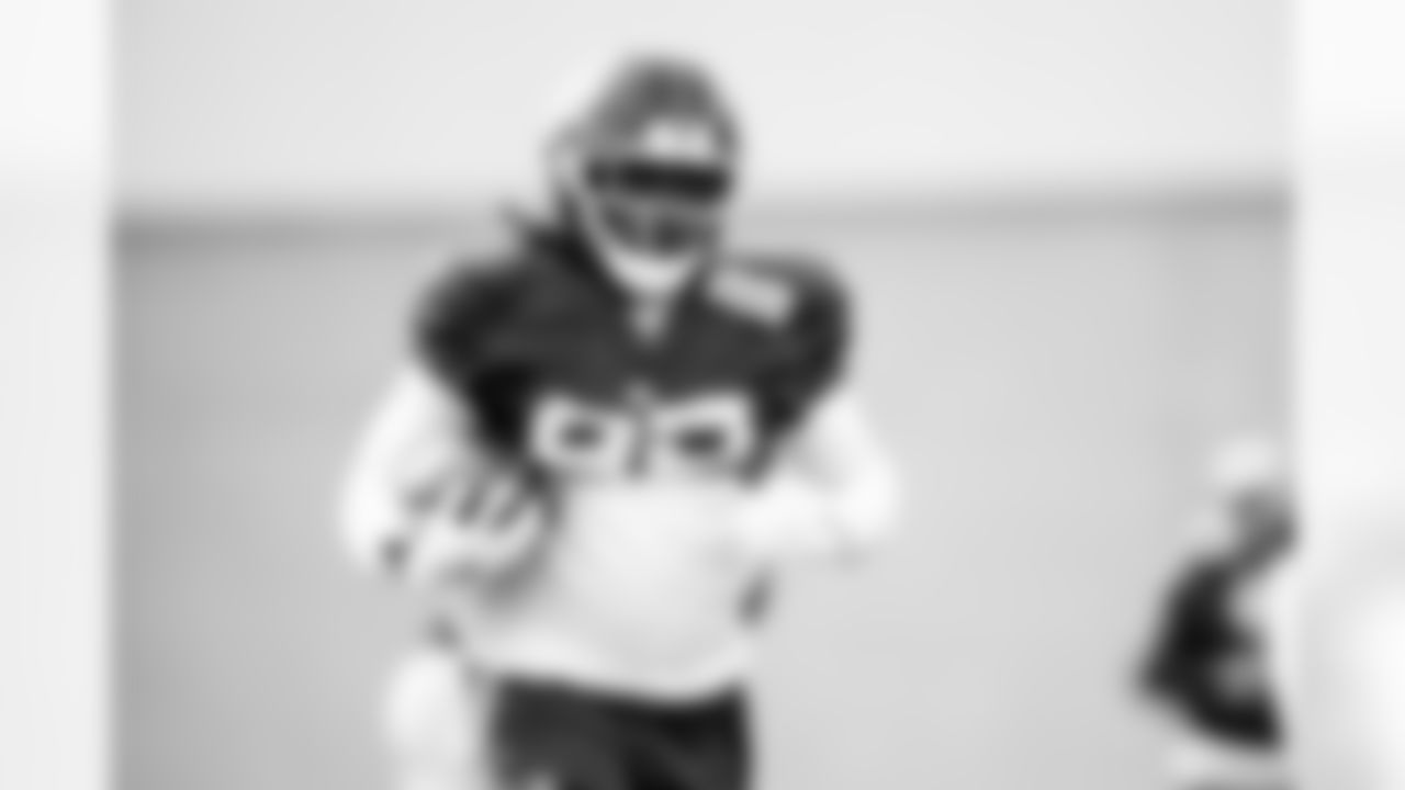 RB Dante Miller (25)