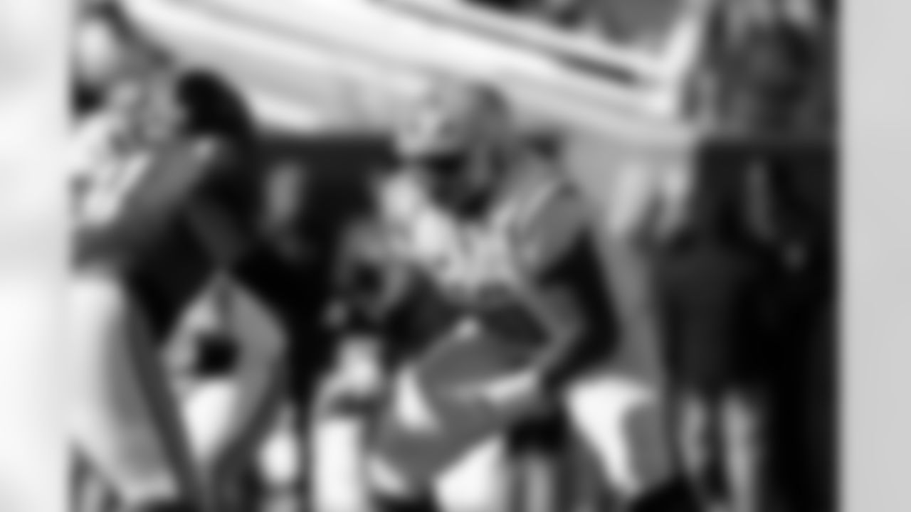 American Team offensive lineman Ethan Onianwa (60) of Ohio State, during the first half of the Senior Bowl NCAA college football game Saturday, Jan. 31, 2026, in Mobile, Ala. (AP Photo/Butch Dill)