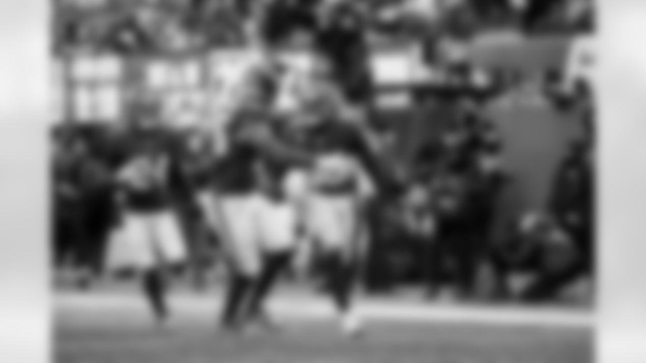 S Dane Belton (24), DT Roy Robertson-Harris (95), ILB Bobby Okereke (58)