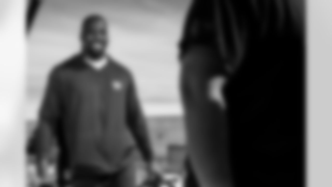 TE Chris Manhertz (85)