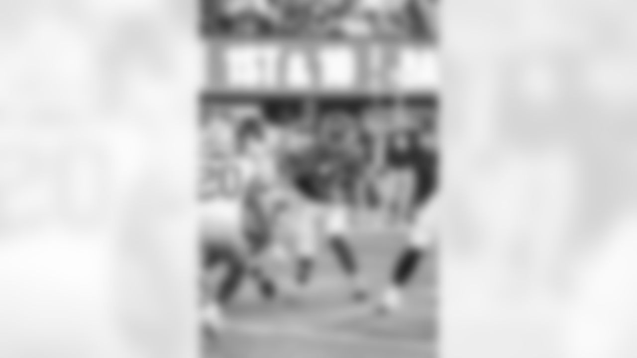 RB Devin Singletary (26)