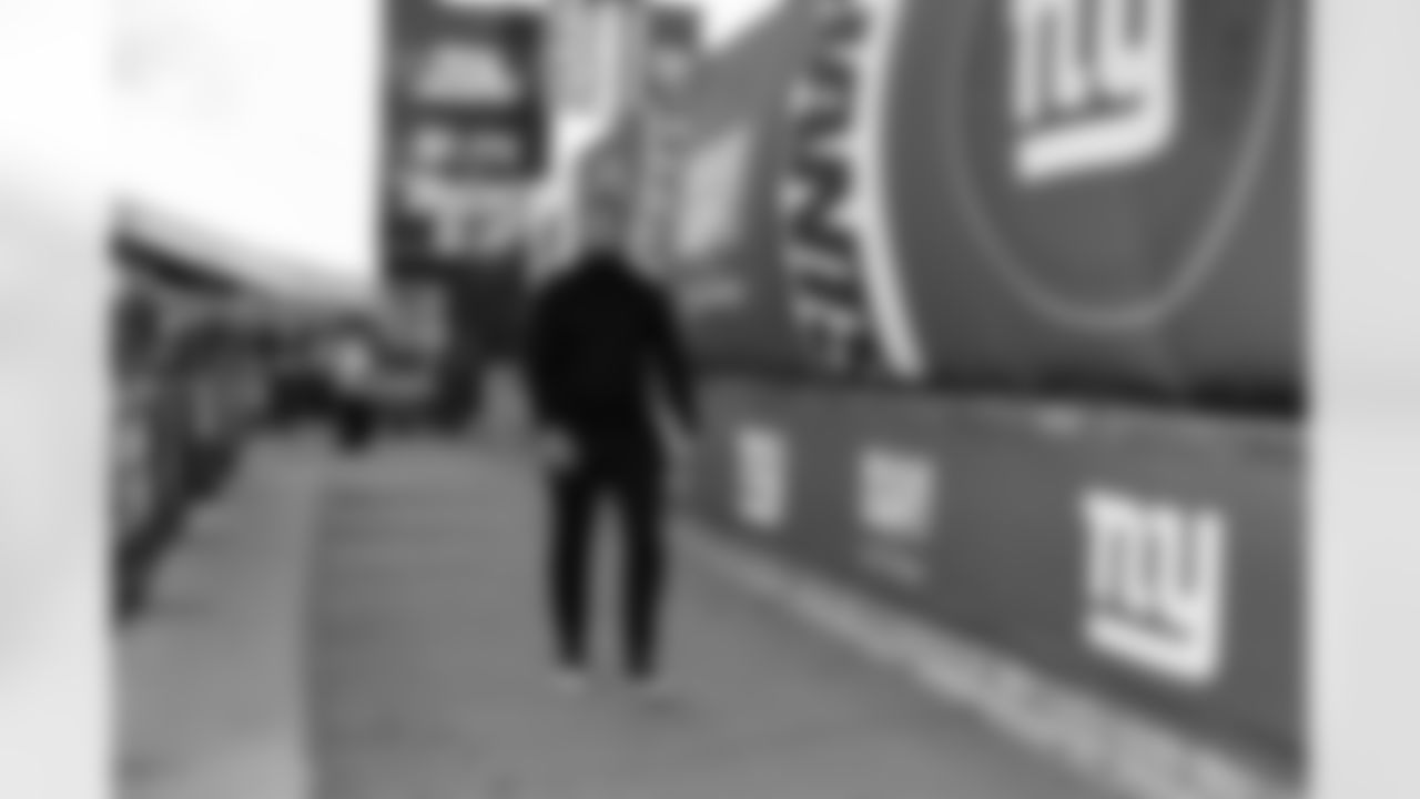 DT Roy Robertson-Harris (95)