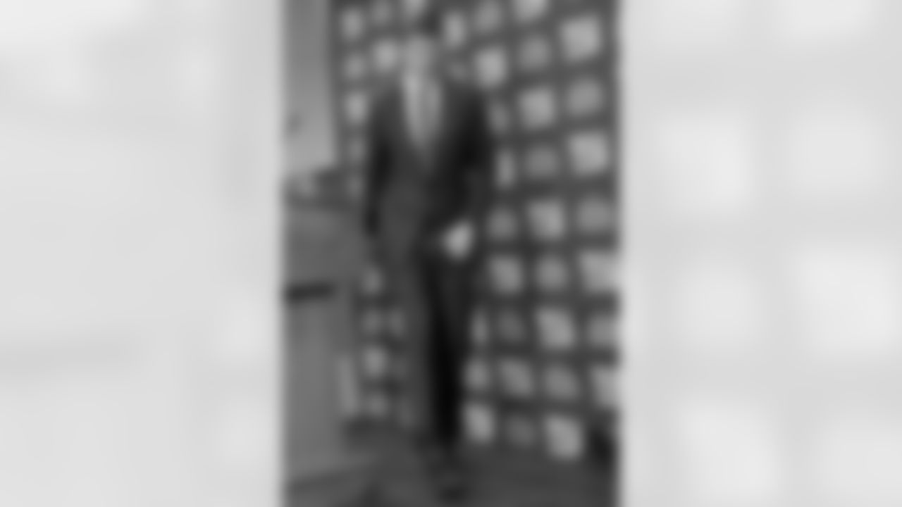 New York Giants quarterback Eli Manning speaks after an NFL football game against the Detroit Lions Sunday, Dec. 18, 2016, in East Rutherford, N.J. The Giants won 17-6. (AP Photo/Bill Kostroun)