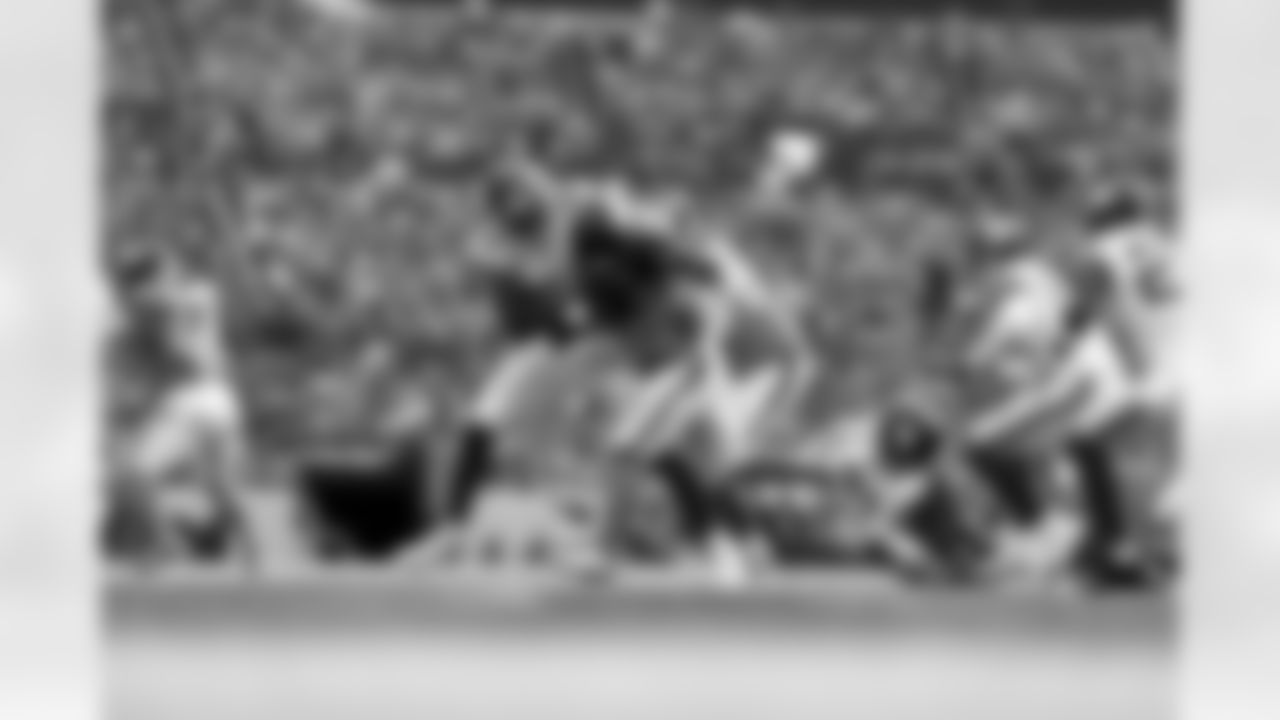 ILB Bobby Okereke (58)