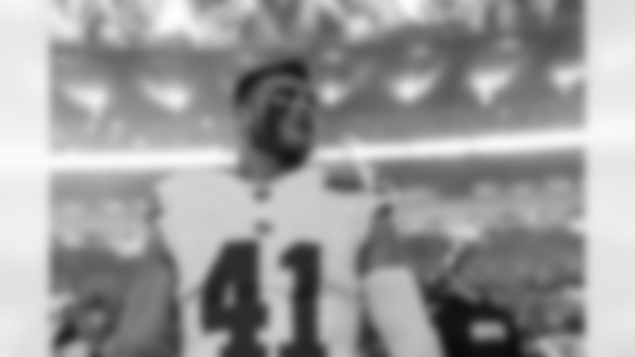 ILB Micah McFadden