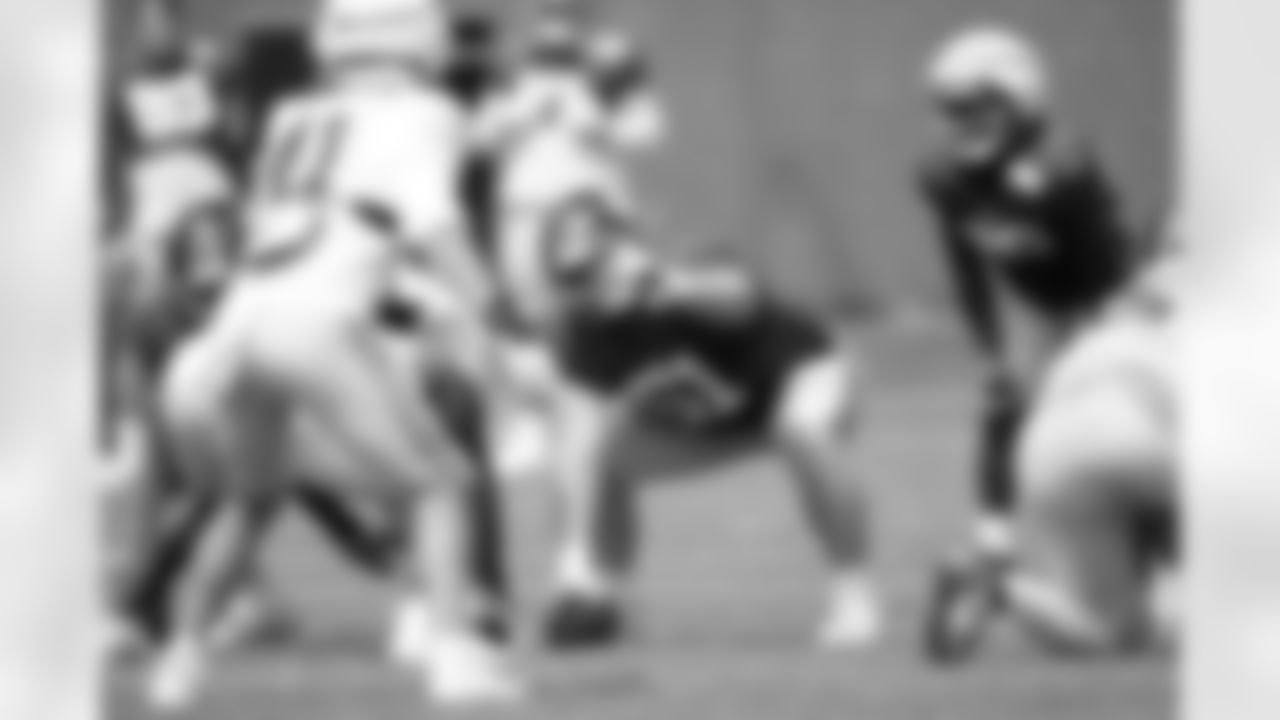 New York Giants center John Michael Schmitz Jr. (61)