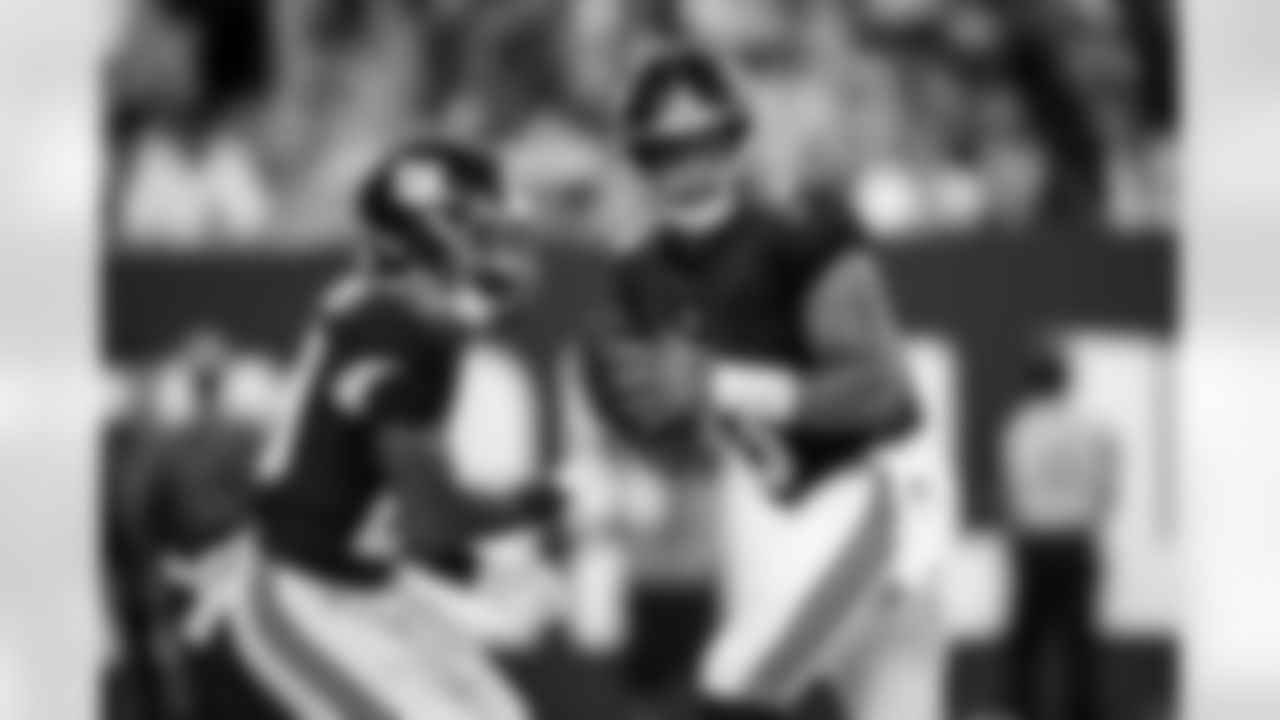 QB Russell Wilson (3), RB Tyrone Tracy Jr. (29)
