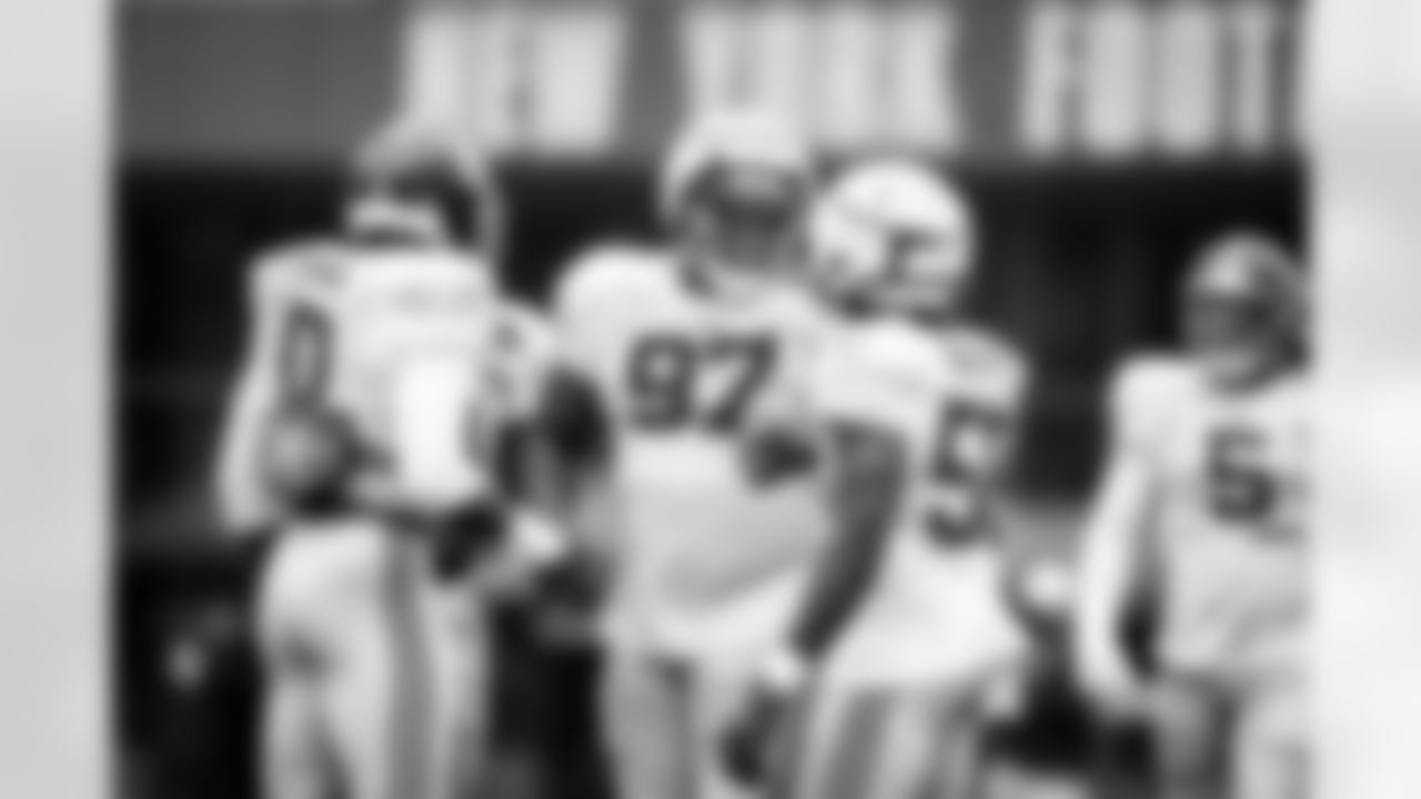 DL Dexter Lawrence II (97)