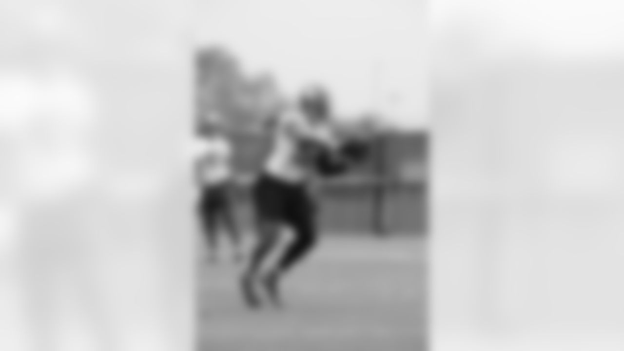 ILB Bobby Okereke (58)