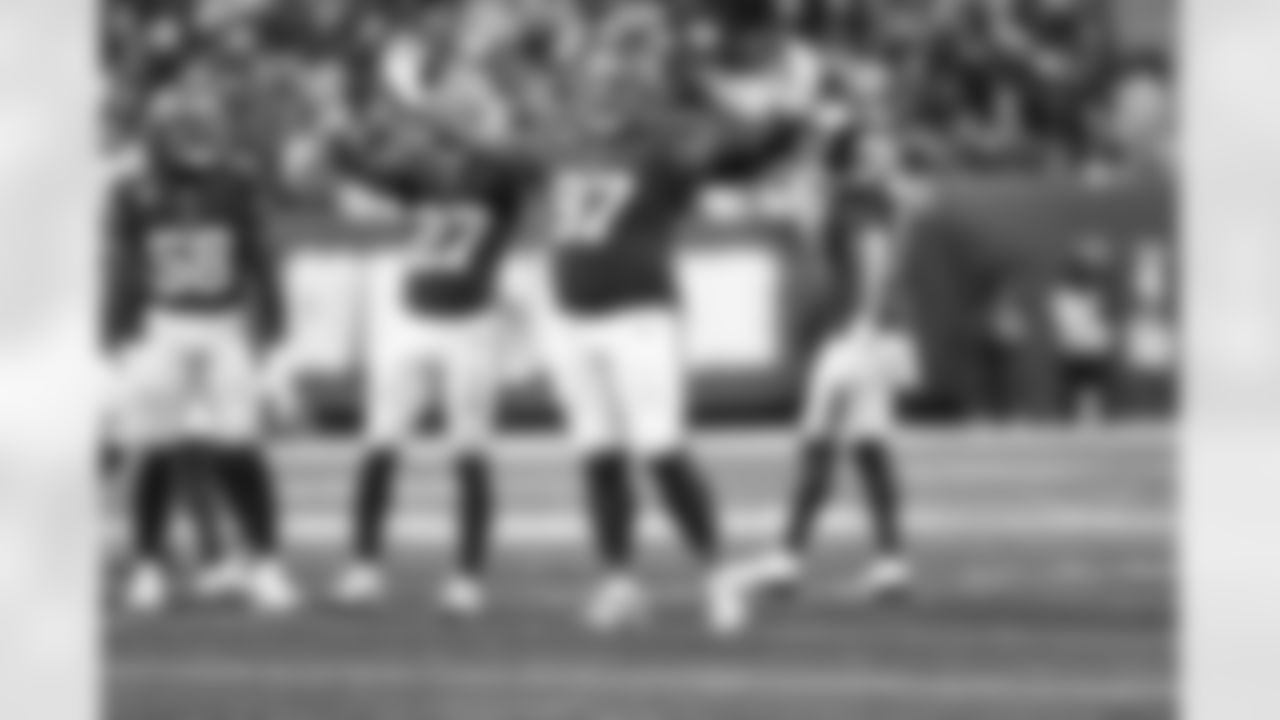 DL Dexter Lawrence II (97)