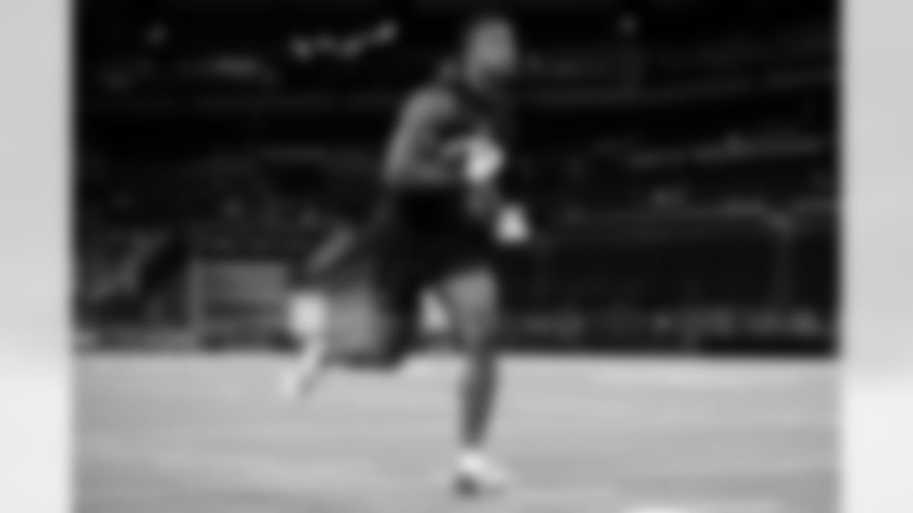 Ohio State linebacker Sonny Styles (25) participates in a drill during the 2026 NFL Scouting Combine on Thursday, February 26, 2026 in Indianapolis, Indiana. (Lauren Leigh Bacho/NFL)