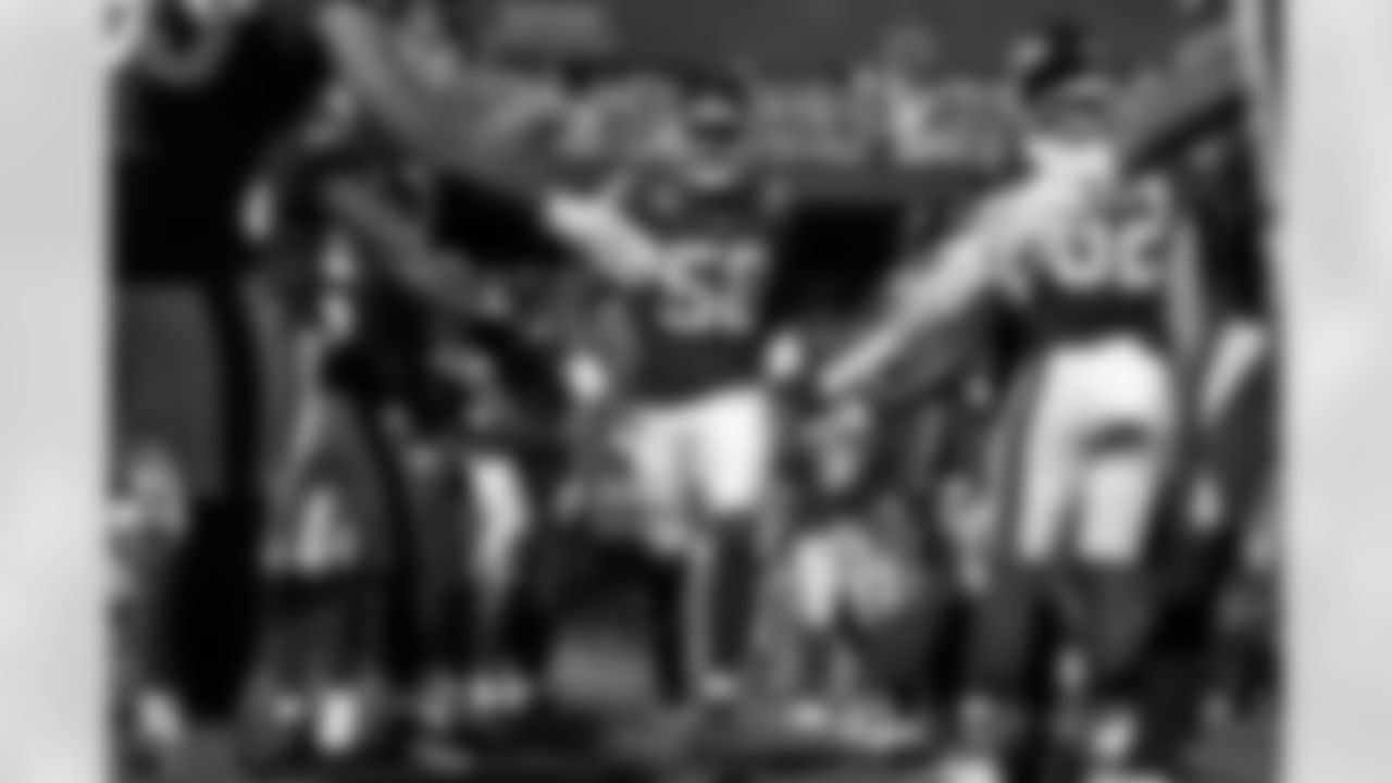 ILB Bobby Okereke (58)