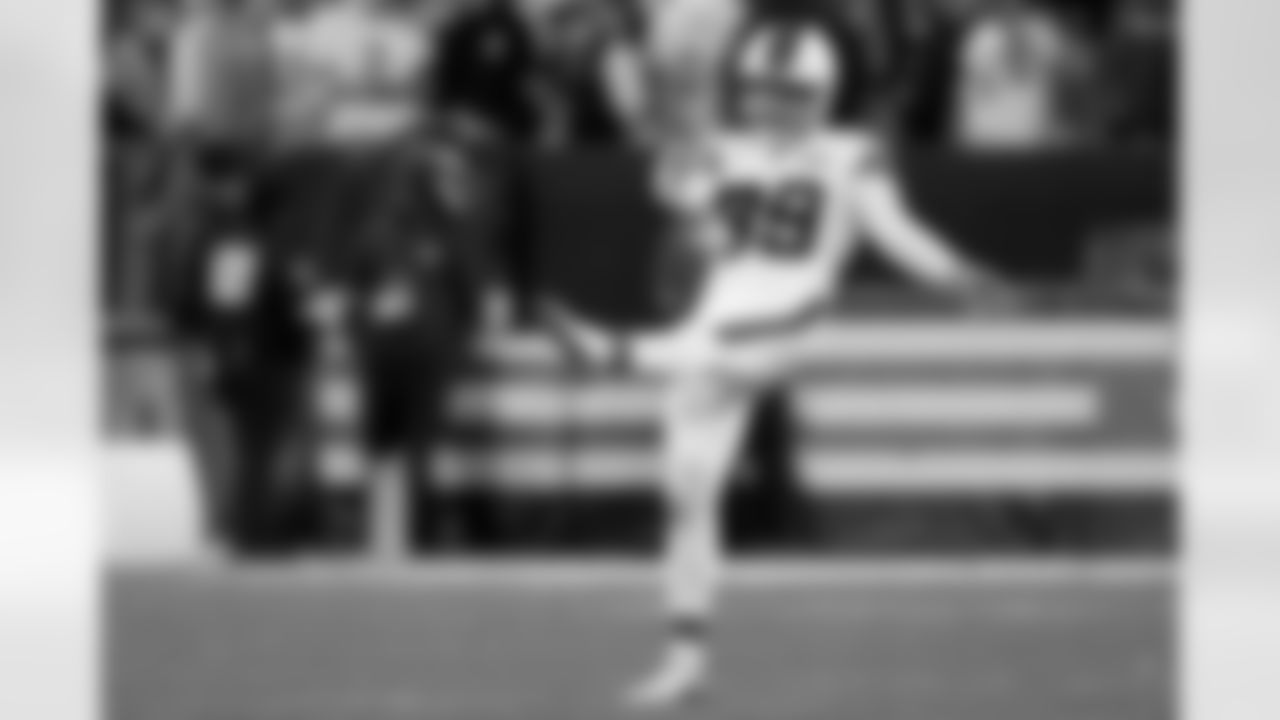 P Matt Haack - Free Agent Signing (October 12)
