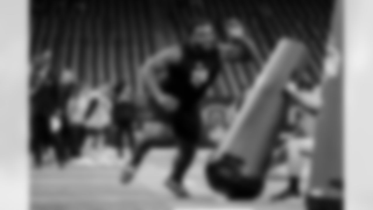 Oklahoma defensive lineman Damonic Williams (28) participates in a drill during the 2026 NFL Scouting Combine on Thursday, February 26, 2026 in Indianapolis, Indiana. (Lauren Leigh Bacho/NFL)