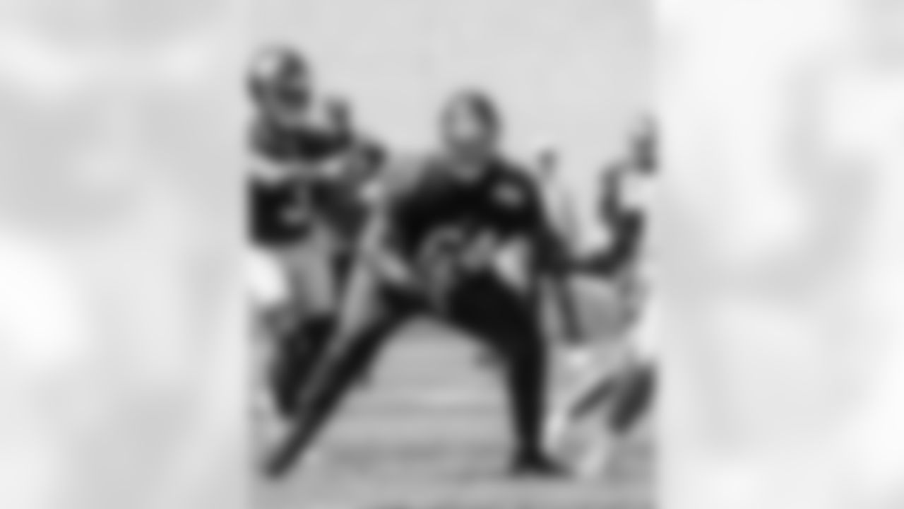 G Aaron Stinnie (64)