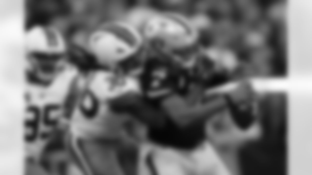 No. 69 Devin Bush, LB