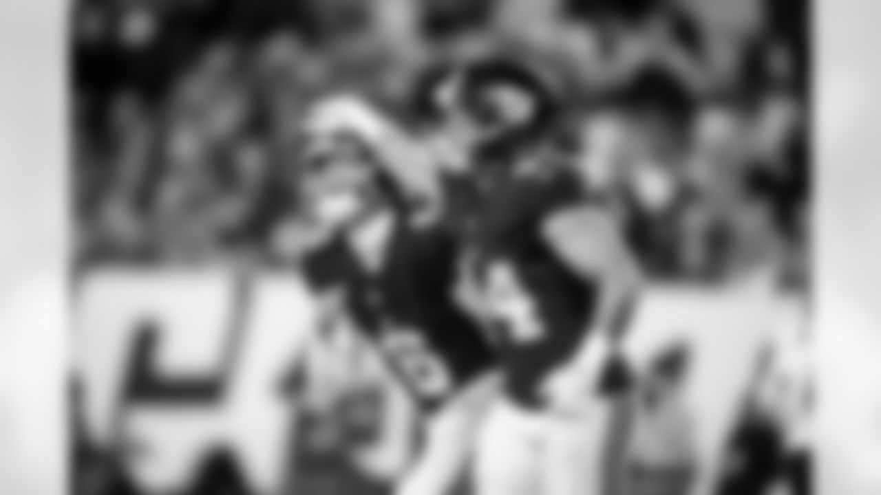 QB Jaxson Dart (6), RB Cam Skattebo (44)